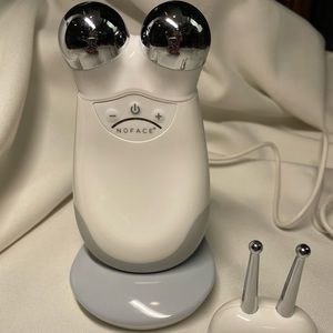 NUFACE Trinity/Pro + ELE Eye and Lip Attachment